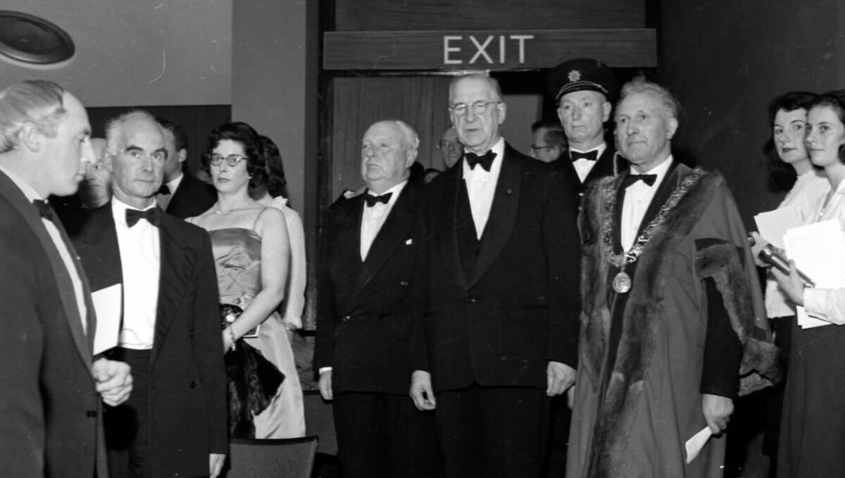 George Crosbie, President Éamonn de Valera, and the lord mayor of Cork, Cornelius Desmond, at the opening of the new Cork Opera House on October 31, 1965.