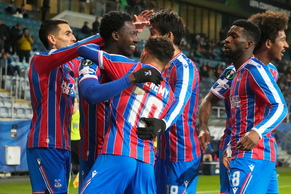 Crystal Palace players celebrate after Crystal Palace's Eddie Nketiah scored his side's second goal during the Conference League soccer match between Dynamo Kyiv and Crystal Palace in Lublin, Poland.  Picture: AP Photo/Czarek Sokolowski