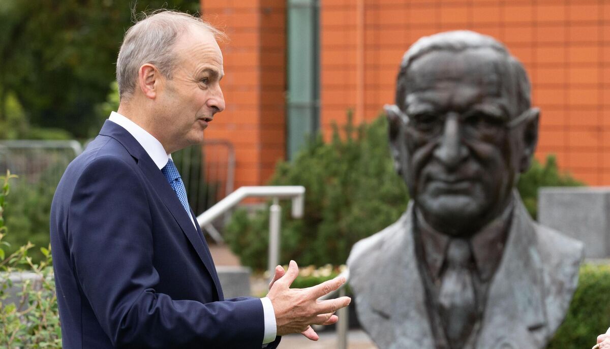 Taoiseach Mícheál Martin stands at the Éamon De Valera bust at the Cork Public Museum in September 2020. Picture: Darragh Kane.