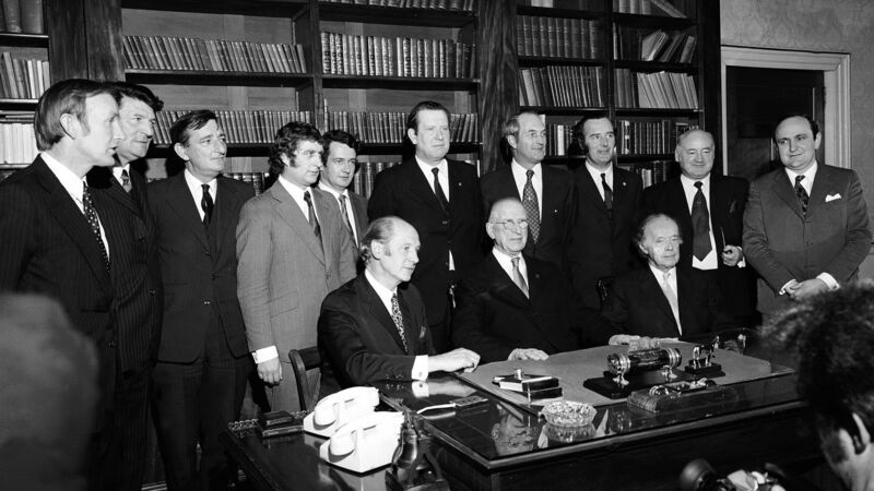 President Dev: From the levers of power to Áras resident