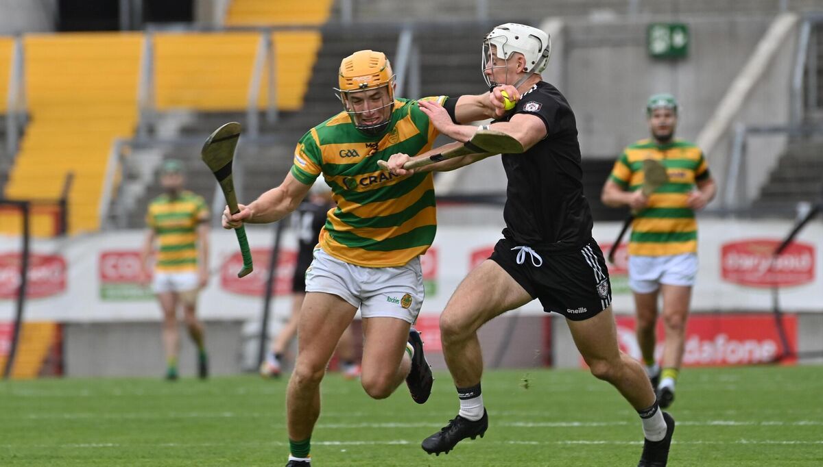 Michael O'Halloran, Blackrock holding off Tommy O'Connell, Midleton. Picture Dan Linehan