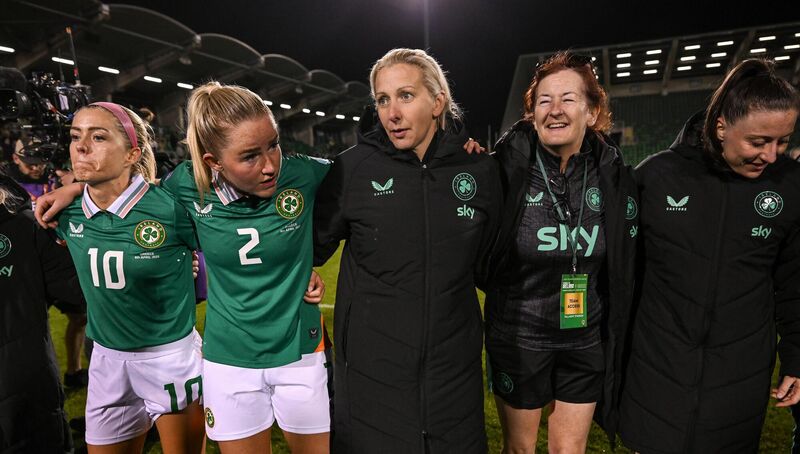 Republic of Ireland head coach Carla Ward, centre, with Denise O’Sullivan, Jessie Stapleton, equipment officer Helen Noonan and Lucy Quinn after the UEFA Women's Nations League B match between Republic of Ireland and Greece at Tallaght Stadium in Dublin. Photo by Stephen McCarthy/Sportsfile Republic of Ireland head coach Carla Ward, centre, with Denise O’Sullivan, Jessie Stapleton, equipment officer Helen Noonan and Lucy Quinn after the UEFA Women's Nations League B match between Republic of Ireland and Greece at Tallaght Stadium in Dublin. Photo by Stephen McCarthy/Sportsfile