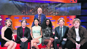 <p class="contextmenu internal_Caption">Taylor Swift, Cillian Murphy, Greta Lee, Jodie Turner-Smith, <span class="contextmenu emphasis textWhite">Domhnall</span> Gleeson and Lewis <span class="contextmenu emphasis textWhite">Capaldi</span> with host Graham Norton during filming for the Graham Norton Show. 	<span class="contextmenu emphasis CaptionCredit">Pic: PA Wire</span>
            </p>