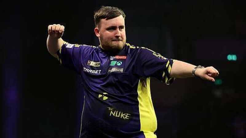 Luke Littler throws brilliant 152 checkout to keep World Grand Prix hopes alive Luke Littler throws brilliant 152 checkout to keep World Grand Prix hopes alive
