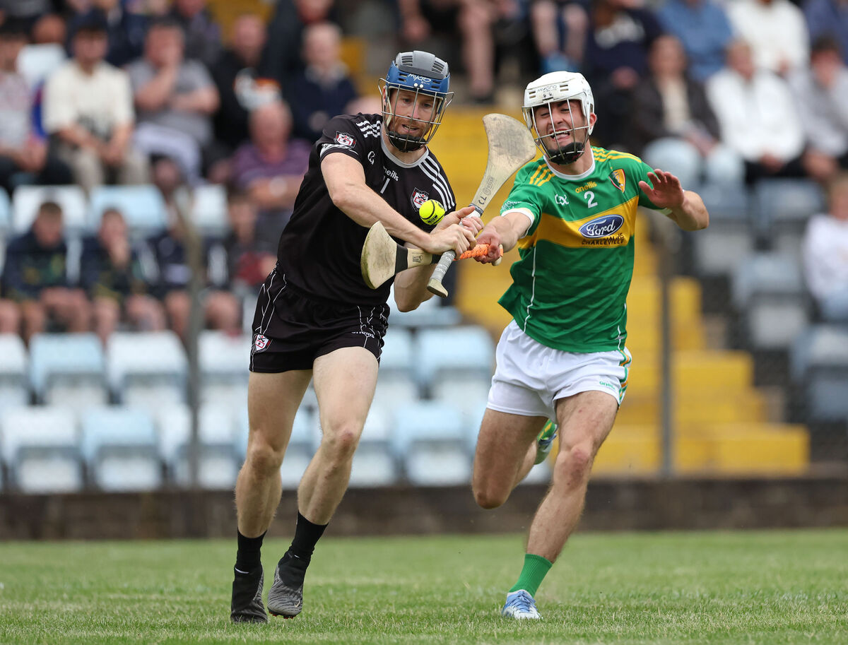 Midleton's Conor Lehane in action against Tom McCarthy of Newtownshandrum. Picture: Jim Coughlan Midleton's Conor Lehane in action against Tom McCarthy of Newtownshandrum. Picture: Jim Coughlan