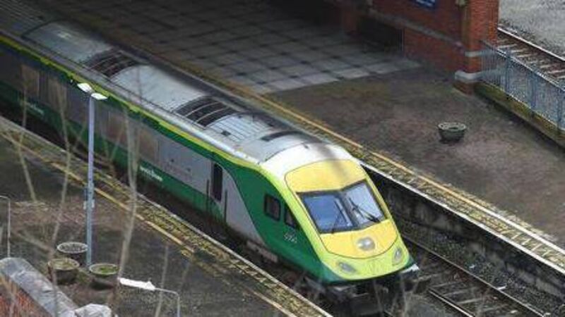 Calls for Iarnród Éireann to add weekend late night East Cork service Calls for Iarnród Éireann to add weekend late night East Cork service