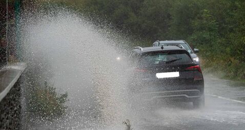 Cork council's warn of 'challenging' conditions as orange weather warning issued 