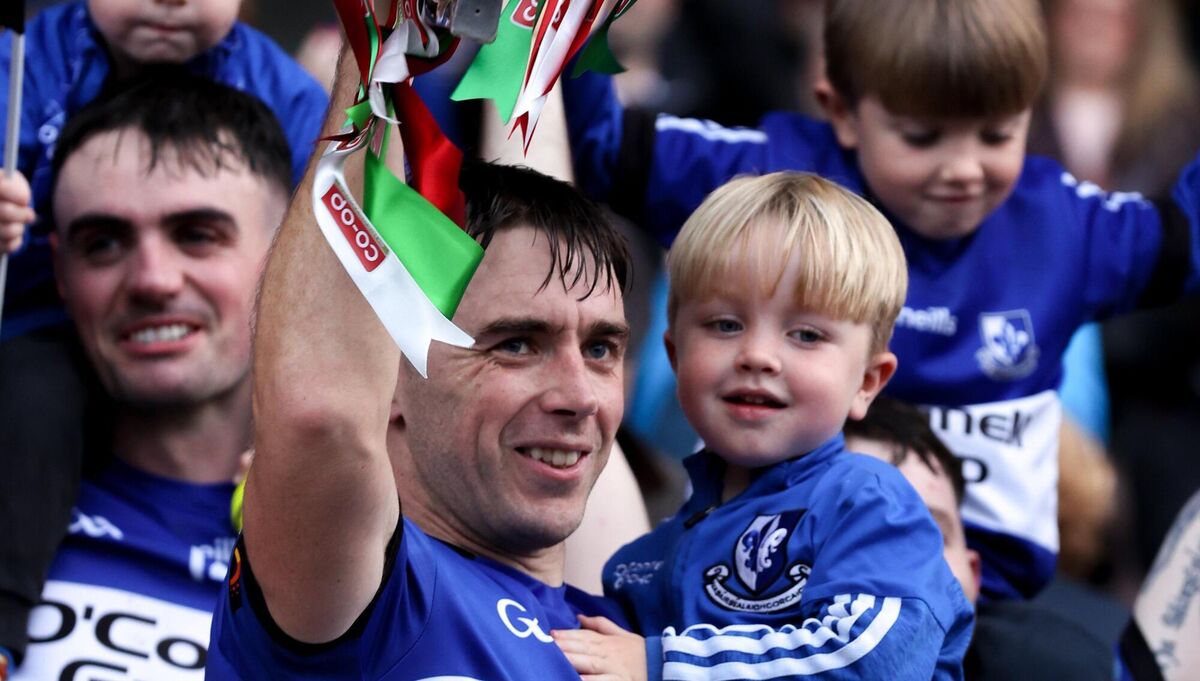 Sarsfields captain Conor O'Sullivan lifts the Sean Óg Murphy cup with his son Quinn, age 3, after during the Cork County Senior Club Hurling Championship final match between Sarsfields and Midleton at SuperValu Páirc Uí Chaoimh in Cork. Photo by Michael P Ryan/Sportsfile Sarsfields captain Conor O'Sullivan lifts the Sean Óg Murphy cup with his son Quinn, age 3, after during the Cork County Senior Club Hurling Championship final match between Sarsfields and Midleton at SuperValu Páirc Uí Chaoimh in Cork. Photo by Michael P Ryan/Sportsfile