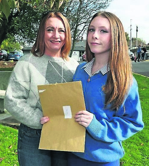 Taylor O’Sullivan with her mother, Jade, celebrates after receiving her Junior Certificate results at Christ King Girls Secondary School, South Douglas Road, Cork. Picture: Jim Coughlan
Taylor O’Sullivan with her mother, Jade, celebrates after receiving her Junior Certificate results at Christ King Girls Secondary School, South Douglas Road, Cork. Picture: Jim Coughlan