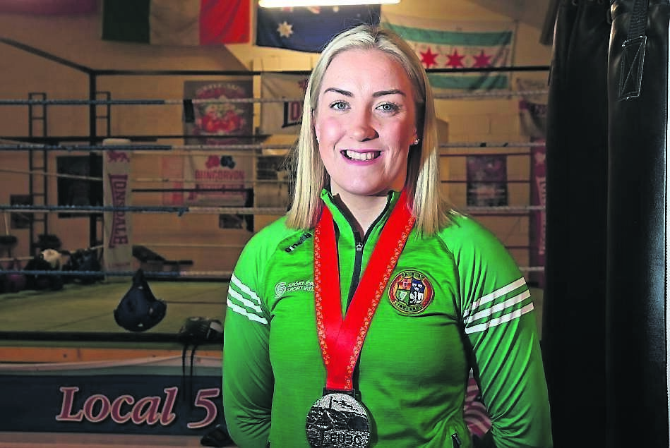 Tá tús buach curtha ag Christina Desmond lena shaolré ag dornálaíocht go gairmiúil.