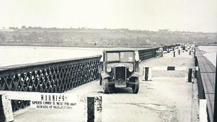 <p class="contextmenu internal_Caption">The old metal bridge in Youghal which was the scene of a ghostly occurrence one night long ago, says Mike Hackett</p> <p class="contextmenu internal_Caption">The old metal bridge in Youghal which was the scene of a ghostly occurrence one night long ago, says Mike Hackett</p>