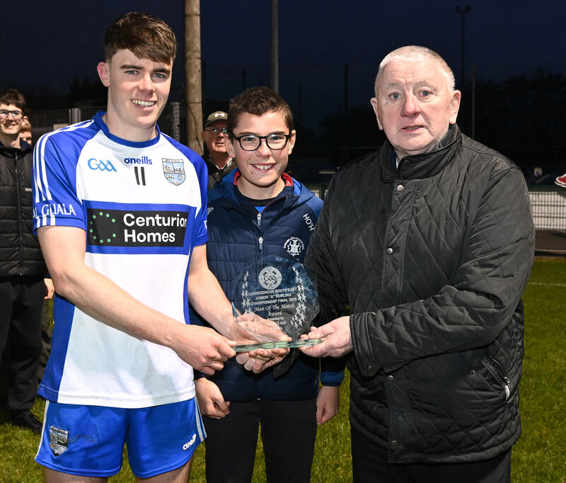 Harry O'Hanlon and Kevin O'Donovan present the Allen's Bar Riverstick Man of the Match award to Belgooly captain Eoin O'Donovan. Picture: Eddie O'Hare Harry O'Hanlon and Kevin O'Donovan present the Allen's Bar Riverstick Man of the Match award to Belgooly captain Eoin O'Donovan. Picture: Eddie O'Hare
