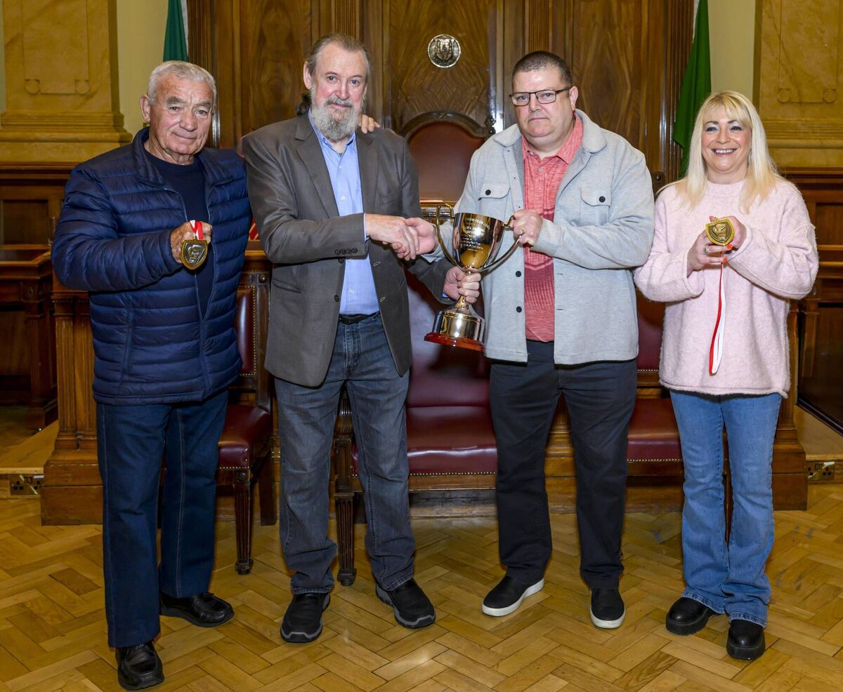 Donie Carroll, on behalf of the International Friends Of Cork Boxing, presenting the Glen Centenary Tournament Cup to Anthony Connolly, Tom Kelleher and Clodagh Mackey Pelan ahead of the clubs upcoming Centenary Tournament. Picture: Doug Minihane Donie Carroll, on behalf of the International Friends Of Cork Boxing, presenting the Glen Centenary Tournament Cup to Anthony Connolly, Tom Kelleher and Clodagh Mackey Pelan ahead of the clubs upcoming Centenary Tournament. Picture: Doug Minihane