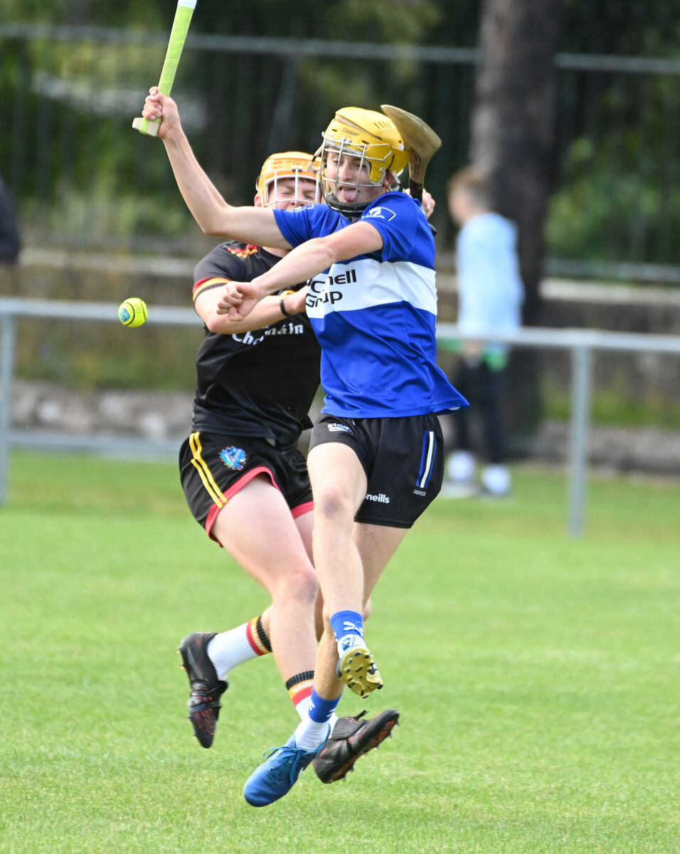 Sarsfields' Tom Huggins tussles with St Colman's Conor Gleeson during the Rebel Óg Premier 1 Minor HC semi final at The Mardyke. Picture: Eddie O'Hare Sarsfields' Tom Huggins tussles with St Colman's Conor Gleeson during the Rebel Óg Premier 1 Minor HC semi final at The Mardyke. Picture: Eddie O'Hare