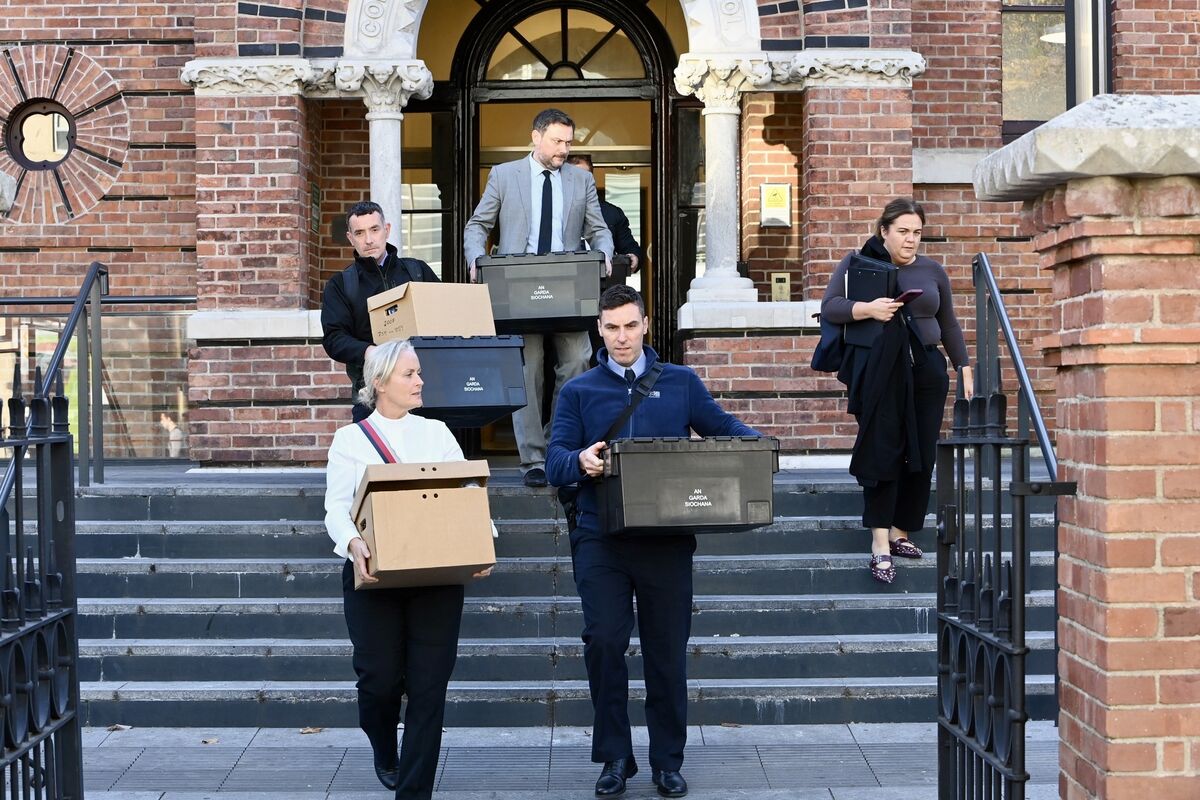  Gardai outside court following the trial. Picture: Larry Cummins