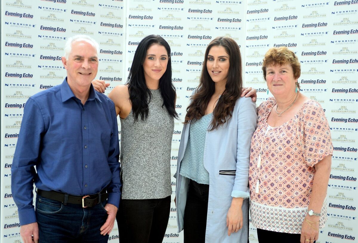 Orla O'Reilly, with her parents Tony and Anne, and sister Sinead, at the Evening Echo Ladies Sport Star Awards, Summer Quarter Winners Lunch, Rochestown Park Hotel, Cork. Orla O'Reilly, with her parents Tony and Anne, and sister Sinead, at the Evening Echo Ladies Sport Star Awards, Summer Quarter Winners Lunch, Rochestown Park Hotel, Cork.