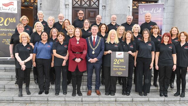 <p> Lord Mayor Cllr Fergal Dennehy and Lady Mayoress Karen Brennan, welcoming members of The Voices of Cork Choir to their 20th anniversary celebrations launch at City Hall.</p>