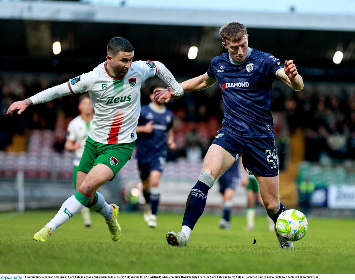 Seani Maguire of Cork City in action against Sam Todd of Derry City during the SSE Airtricity Men's Premier Division match between Cork City and Derry City at Turner's Cross. Picture: Thomas Flinkow/Sportsfile