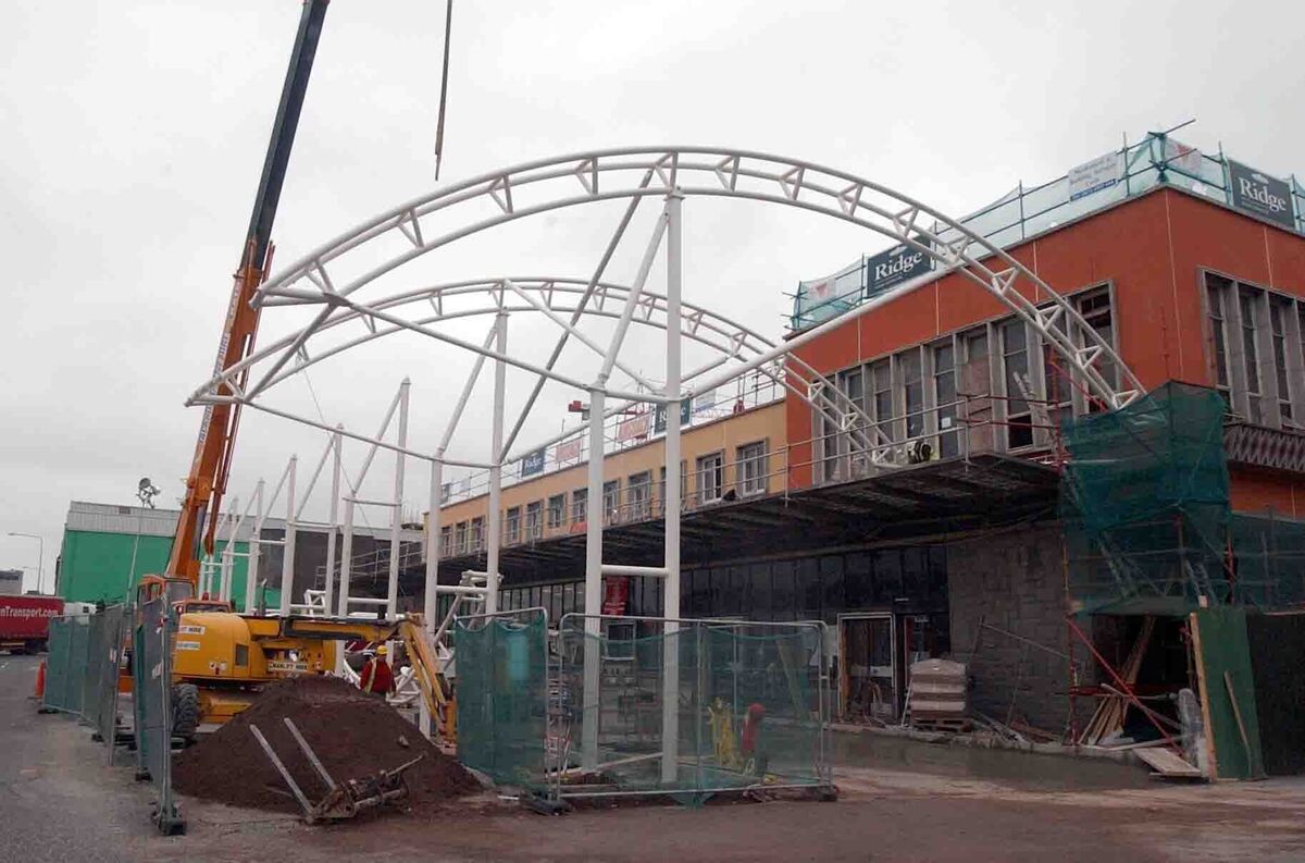Construction of Parnell Bus Station, Parnell Place in 2004 Pic: Gavin Browne 