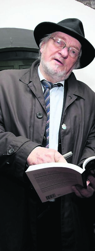 Author Ronnie McGinn’s story Doing The Dog On It appears in the new anthology