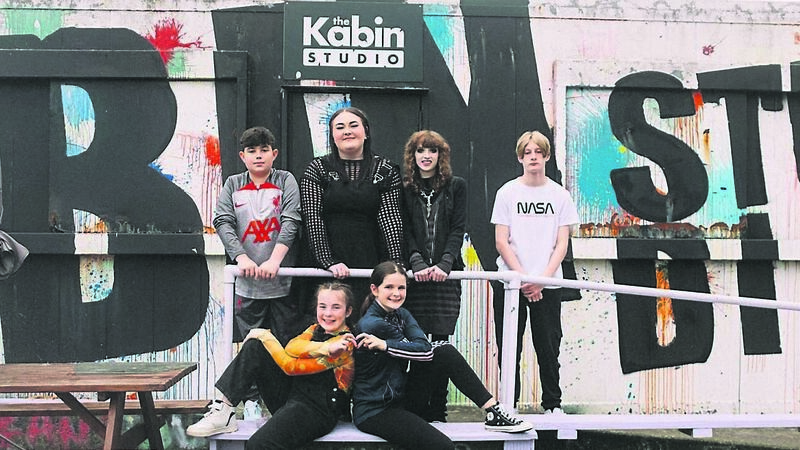 Scéalta Chorcaí: Fócas ar an ‘Kabin’ i scánnán nua faisnéise