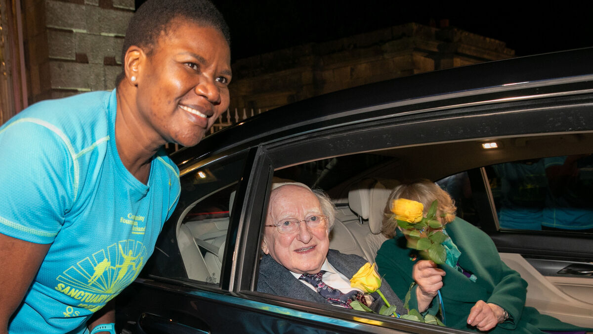 Sanctuary Runners in guard of honour for patron Michael D