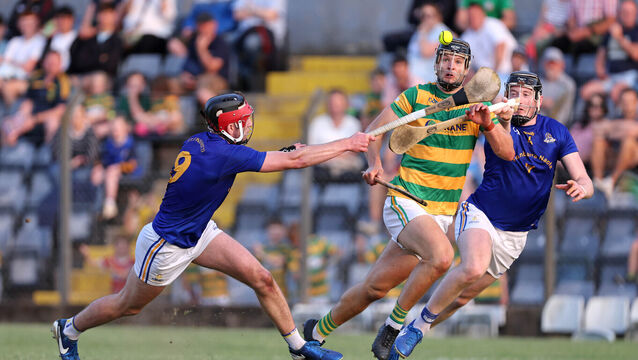 <p> Tadhg Deasy, Blackrock, breaks away from Ethan Twomey and Damien Cahalane, St. Finbarrs during their Cork Premier Senior Hurling Championship group game at Pairc Ui Rinn. Picture: Jim Coughlan.</p>