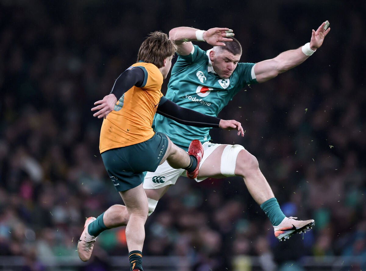 Ireland’s Nick Timoney closes down Australia’s James O’Connor. Picture: INPHO/Nick Elliott Ireland’s Nick Timoney closes down Australia’s James O’Connor. Picture: INPHO/Nick Elliott