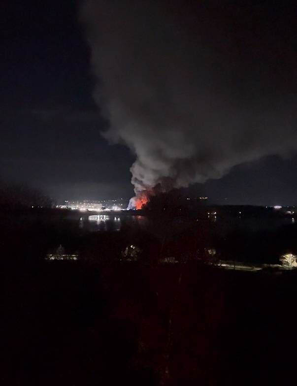 A major fire which broke out at a commercial premises on Sunday night in Little Island, Cork has been brought under control. Source: Reddit A major fire which broke out at a commercial premises on Sunday night in Little Island, Cork has been brought under control. Source: Reddit
