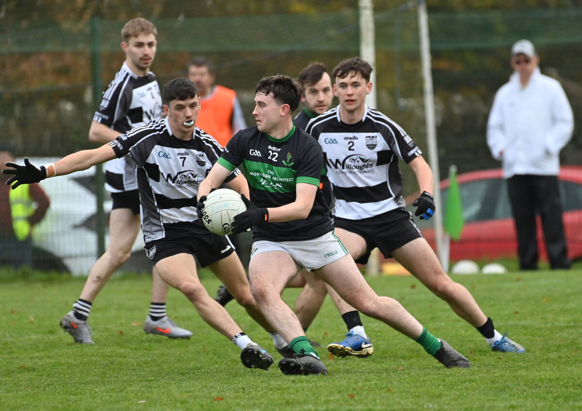  Seán Nagle, Nemo Rangers looking to go past Donoughmore players Kevin O'Connell and Rory Honohan. Picture: Dan Linehan