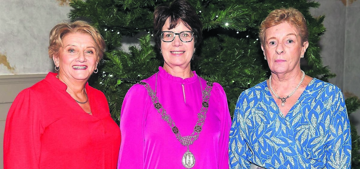 Deputy Lord Mayor Cllr Margaret McDonnell with organisers Bernadette Horgan and Mary Swanton, chairperson, at the Douglas Young at Heart annual Tea Dance at the Rochestown Park Hotel.	Picture: David Keane
                    