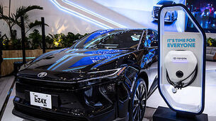Electric Vehicle Dominate The Gaikindo Indonesia International Auto Show