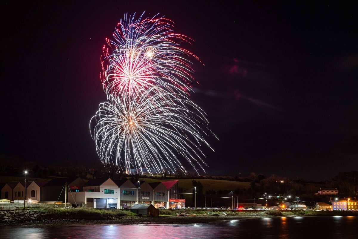 New Year's Eve celebrations in Bantry.  Picture: Andy Gibson.