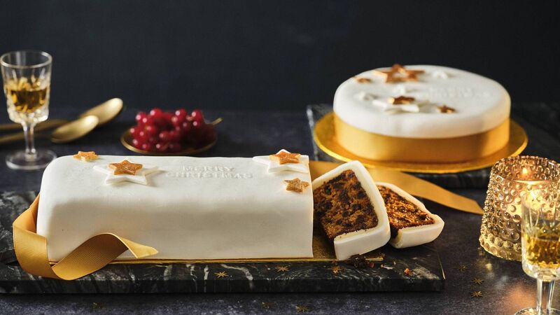 Delicious desserts and exclusive pours, perfect for Christmas