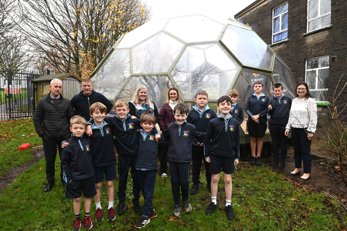 Ger O'Brien of St Michael's Credit Union with teacher Sean Coakley, Mags Cronin of the parent's association, Ciara Drummond and Principal Fiona Meehan with pupils from the school in front of the dome. Picture: Larry Cummins Ger O'Brien of St Michael's Credit Union with teacher Sean Coakley, Mags Cronin of the parent's association, Ciara Drummond and Principal Fiona Meehan with pupils from the school in front of the dome. Picture: Larry Cummins
