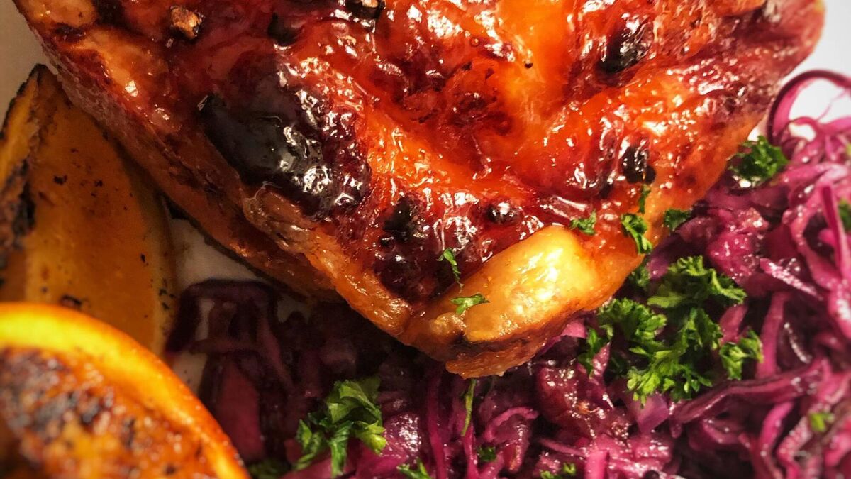 Weekend Foodie: Showstopping whiskey glazed ham with spiced cabbage