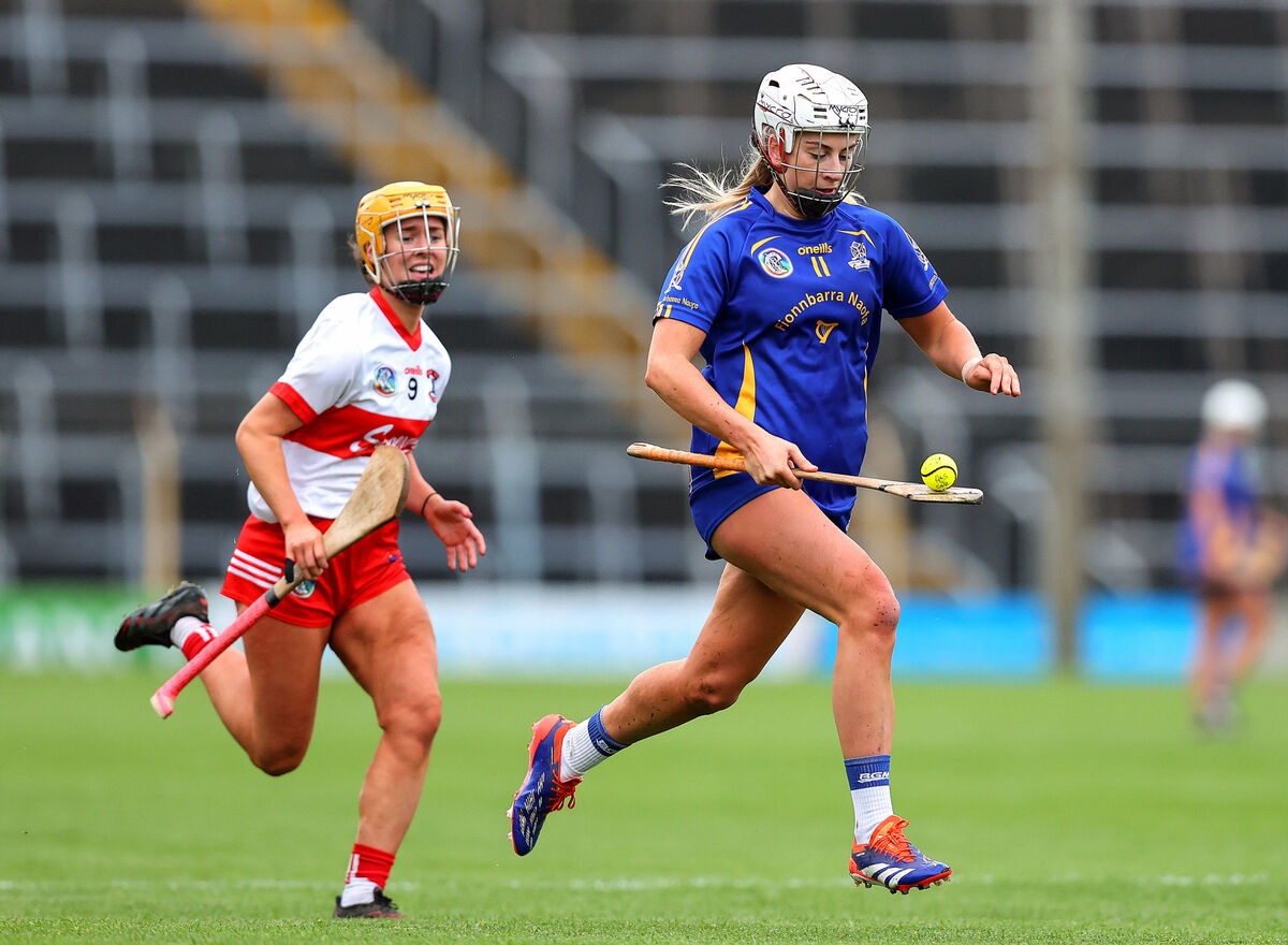 St Finbarr's Kate Wall breaks away from De La Salle's Leah Browne during the AIB Munster Club Senior Camogie Championship final at FBD Semple Stadium. Picture: INPHO/Tom O'Hanlon St Finbarr's Kate Wall breaks away from De La Salle's Leah Browne during the AIB Munster Club Senior Camogie Championship final at FBD Semple Stadium. Picture: INPHO/Tom O'Hanlon