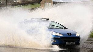 Warning for drivers as Met Éireann issues orange rain alert Warning for drivers as Met Éireann issues orange rain alert