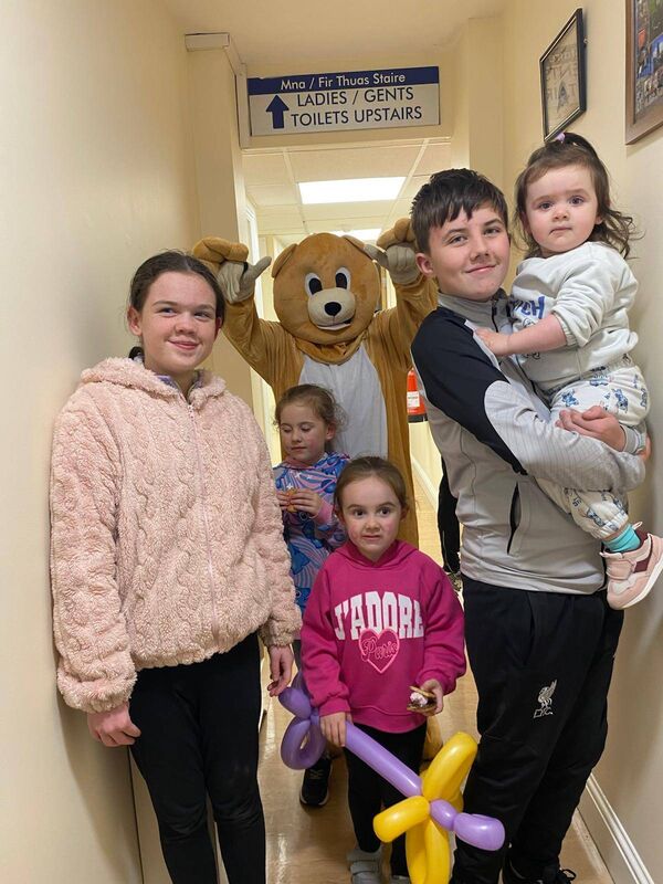 Oiche na hoige at Mayfield. Oiche na hoige at Mayfield.