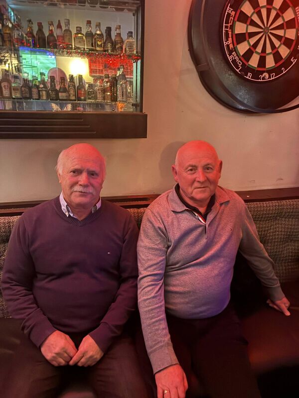 Francie Higgins and Ger Keane at the Gonkers reunion night at the Residence’s Bar in Blarney Street 