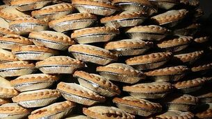 72669358 Competitive Eaters Devour Mince Pies