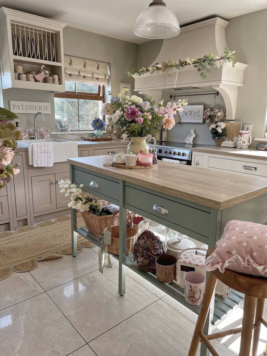 Jessica’s home embraces the cottagecore aesthetic.