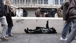 Artwork thought to be by Banksy appears at foot of London skyscraper