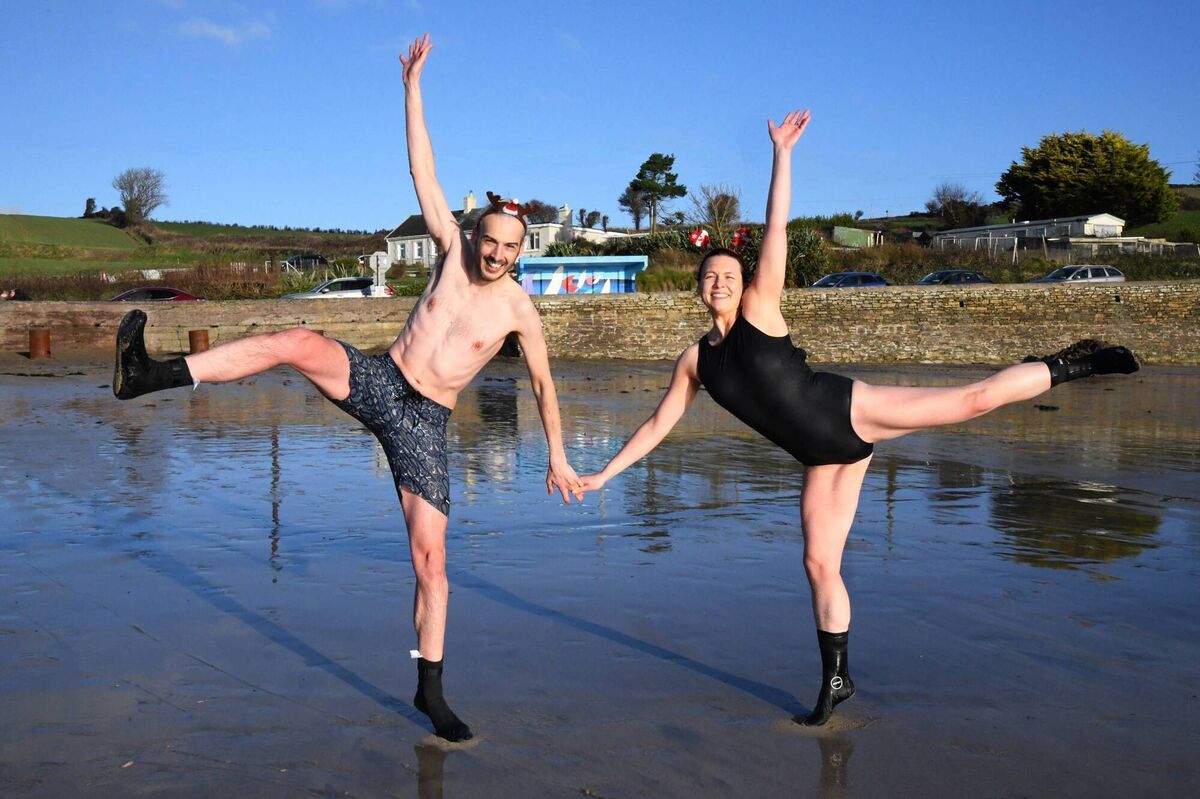 Matt Potts & Alanna Curtin, Leap & Carrigaline, at the Roberts Cove Christmas Day Swim, 25th December 2025. Photo Siobhán Russell Matt Potts & Alanna Curtin, Leap & Carrigaline, at the Roberts Cove Christmas Day Swim, 25th December 2025. Photo Siobhán Russell