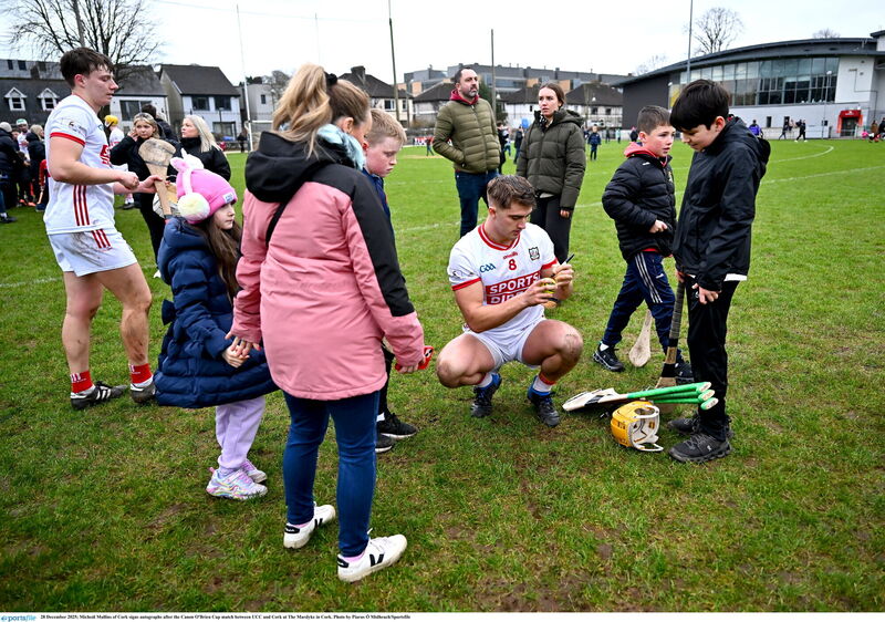 Micheál Mullins of Cork signs autographs. Picture: Piaras Ó Mídheach/Sportsfile