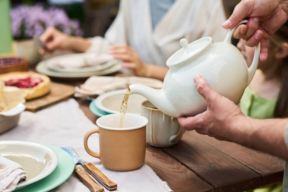 In the countryside, women would go from house to house, visiting female relatives and neighbours, where they would partake of tea, says Shane.
