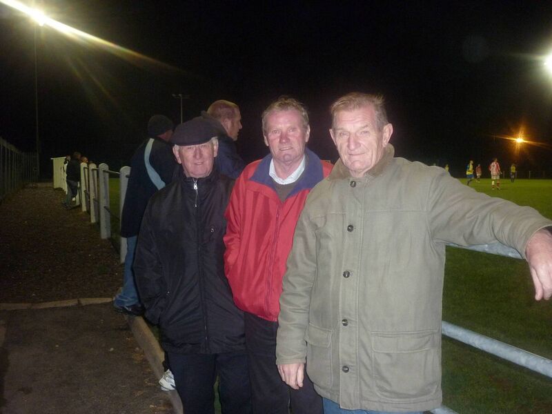 The late Willie Singleton centre with Timmy Flynn and the late Maurice Caulfield supporting their beloved Castleview at O’Sullivan Park. The late Willie Singleton centre with Timmy Flynn and the late Maurice Caulfield supporting their beloved Castleview at O’Sullivan Park.