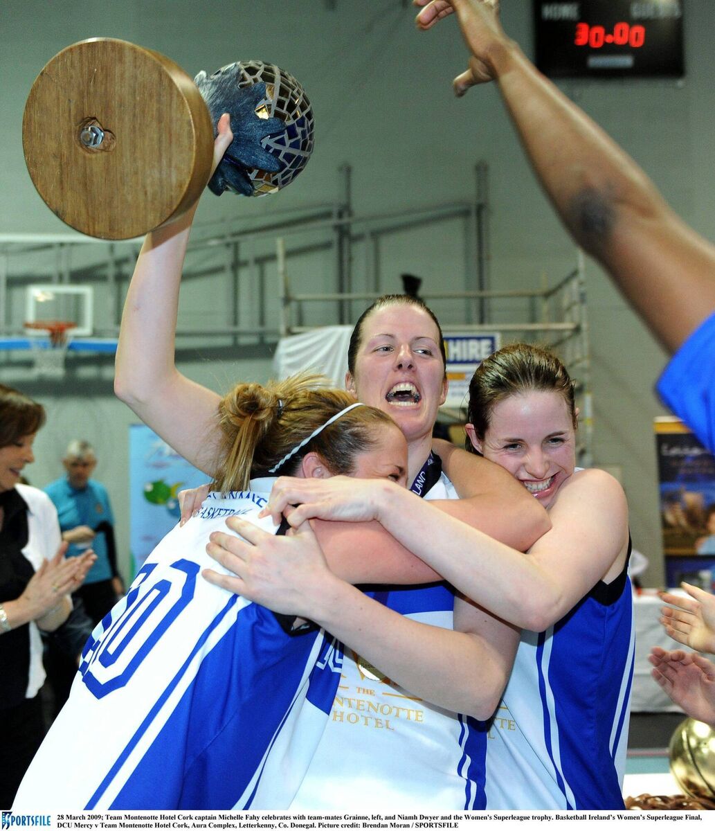 Team Montenotte Hotel Cork captain Michelle Fahy celebrates with team-mates Grainne, left, and Niamh Dwyer and the Women's Superleague trophy. Basketball Ireland's Women's Superleague Final, DCU Mercy v Team Montenotte Hotel Cork, Aura Complex, Letterkenny, Co. Donegal. Picture credit: Brendan Moran / SPORTSFILE