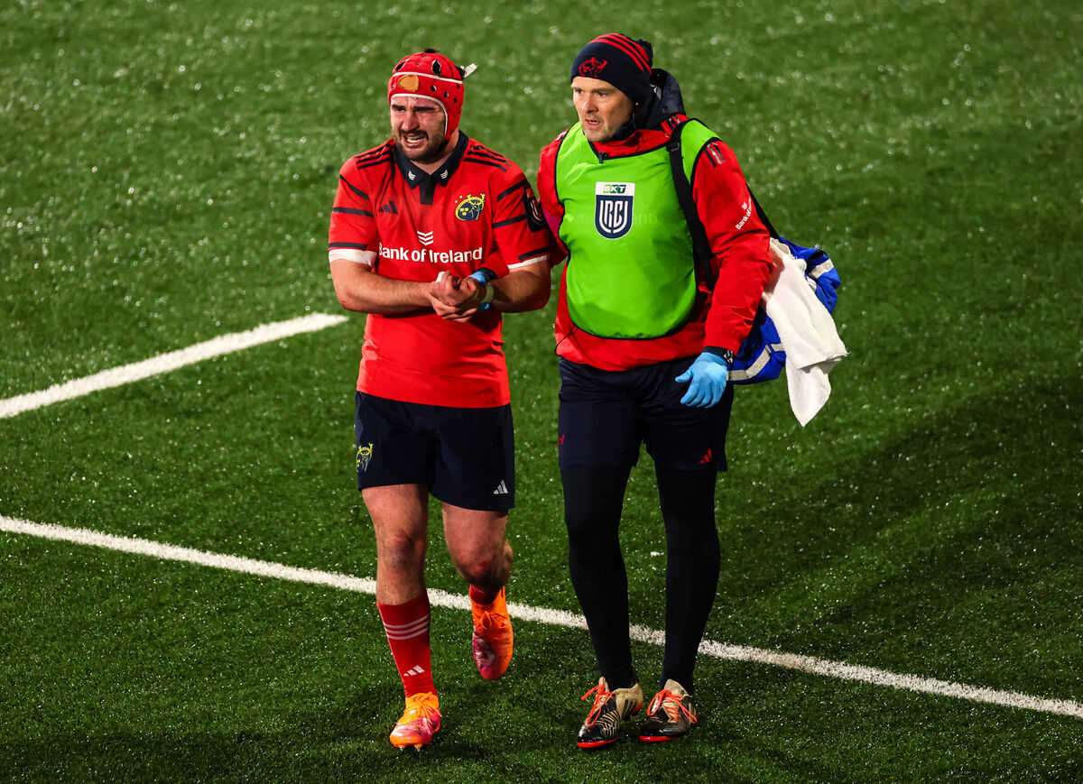 Munster’s John Hodnett goes off injured against Ulster. Picture: INPHO/Andrew Conan