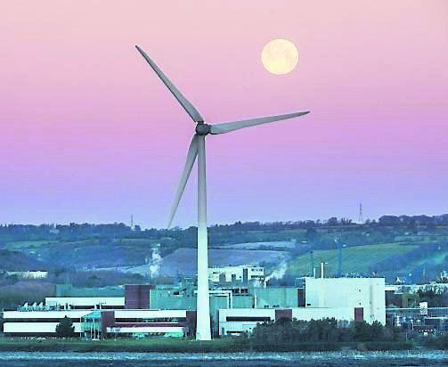 The first full moon of 2026, also known as the Wolf Supermoon, descends behind the Johnson & Johnson plant in Loughbeg as dawn broke on January 4. Picture: David Creedon
The first full moon of 2026, also known as the Wolf Supermoon, descends behind the Johnson & Johnson plant in Loughbeg as dawn broke on January 4. Picture: David Creedon